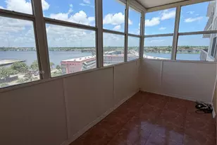 1401 NE Miami Gardens Dr, Miami, FL 33179 - Photo 5