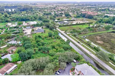 76 SW Ave, Davie, FL 33314 - Photo 11