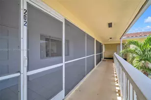 2101 NE 68th St, Fort Lauderdale, FL 33308 - Photo 3