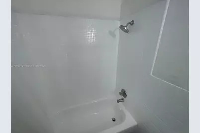 1717 NW 16th St #B, Miami, FL 33125 - Photo 5