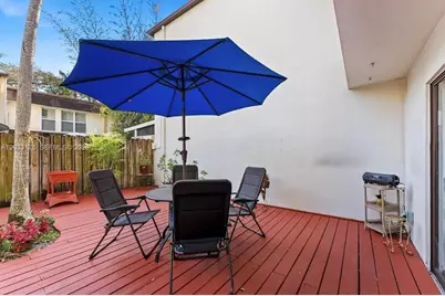 3300 Atlanta St #15B, Hollywood, FL 33021 - Photo 1