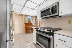 3100 NE 48th St, Fort Lauderdale, FL 33308 - Photo 23