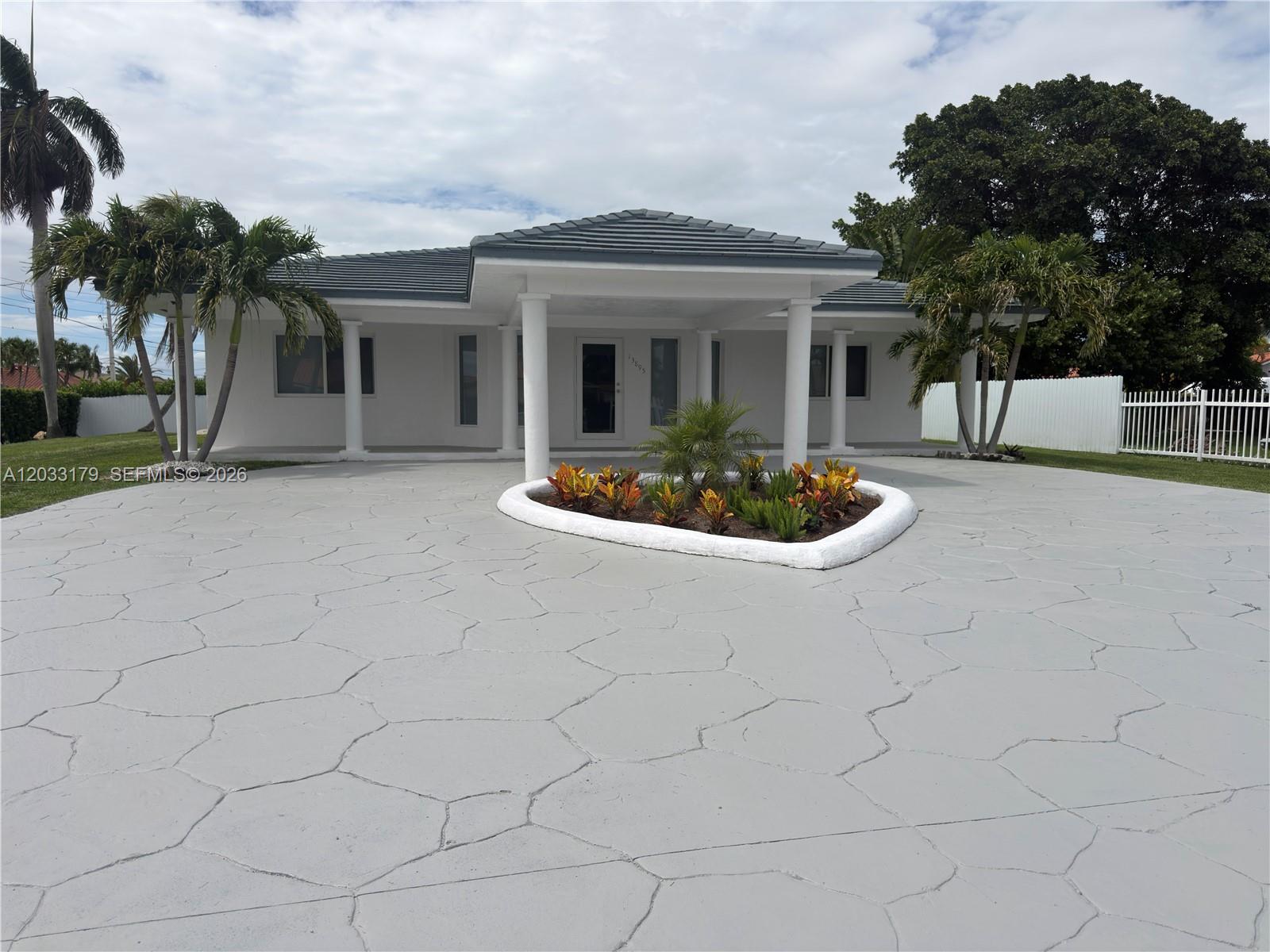 13895 SW 22nd St - 13895 SW 22nd St, Miami, FL 33175 Luxury Property | Jose Angel Pina
