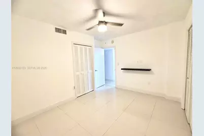 3030 Marcos Dr #T314, Aventura, FL 33160 - Photo 11
