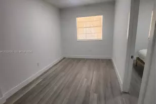 2700 Collins Ave, Miami Beach, FL 33140 - Photo 5