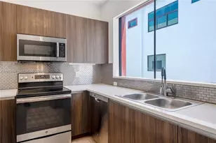 113 NE 6, Fort Lauderdale, FL 33304 - Photo 9