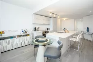 650 NE 32nd St, Miami, FL 33137 - Photo 5