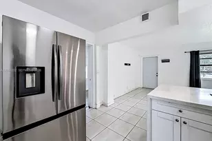 1838 Lauderdale Manor Dr, Fort Lauderdale, FL 33311 - Photo 21