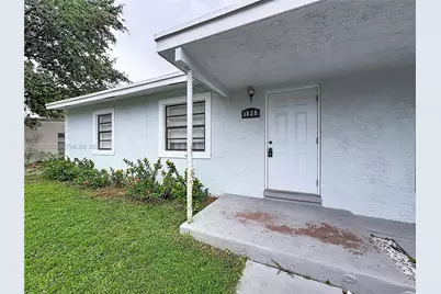 1838 Lauderdale Manor Dr, Fort Lauderdale, FL 33311 - Photo 7