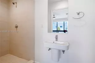 113 NE 6, Fort Lauderdale, FL 33304 - Photo 29