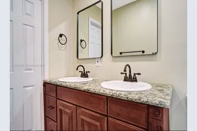 2442 Garfield St #4, Hollywood, FL 33020 - Photo 15