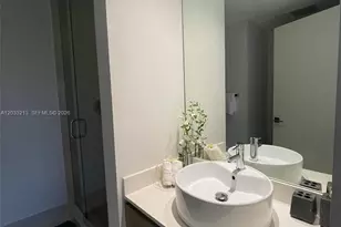 121 NE 34th St, Miami, FL 33137 - Photo 7
