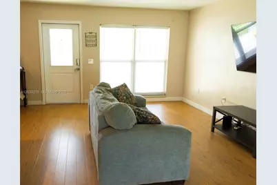 9880 NW 24th Pl, Sunrise, FL 33322 - Photo 11