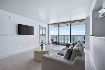 2655 Collins Ave #1512, Miami Beach, FL 33140 - Photo 3