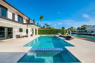 1942 NE 119th Rd, North Miami, FL 33181 - Photo 13
