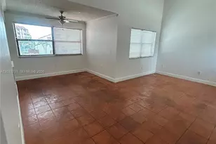 10284 NW 9th St Cir, Miami, FL 33172 - Photo 25