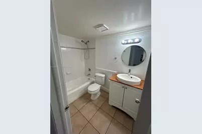 10284 NW 9th St Cir #204, Miami, FL 33172 - Photo 21