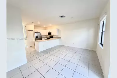 11119 W 34th Way #11119, Hialeah, FL 33018 - Photo 7