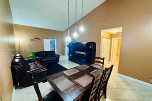 8203 NW 100th Dr, Tamarac, FL 33321 - Photo 3