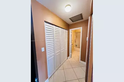 8203 NW 100th Dr, Tamarac, FL 33321 - Photo 21
