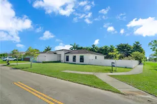 32008 SW 199th Pl, Homestead, FL 33030 - Photo 3