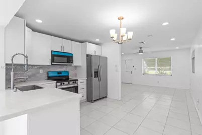 7505 NW 58th St, Tamarac, FL 33321 - Photo 11