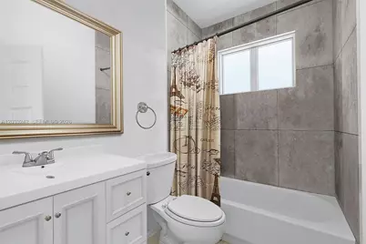 7505 NW 58th St, Tamarac, FL 33321 - Photo 19