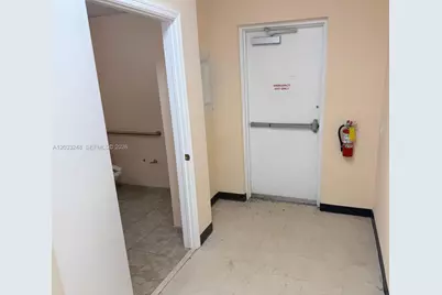 8688 NW 44 St, Sunrise, FL 33351 - Photo 5