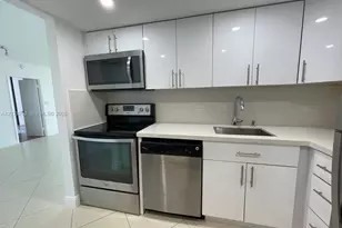20505 E Country Club Dr, Aventura, FL 33180 - Photo 13