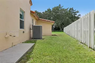 13100 NW 11th Dr, Sunrise, FL 33323 - Photo 49