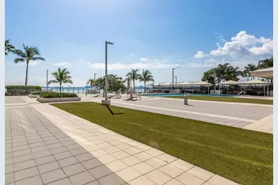 600 NE 36th St #211, Miami, FL 33137 - Photo 19