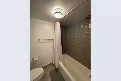 600 NE 36th St #211, Miami, FL 33137 - Photo 15