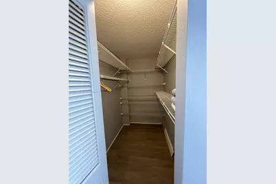 600 NE 36th St #211, Miami, FL 33137 - Photo 13