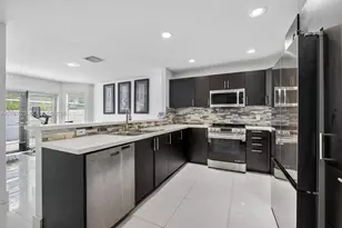 448 NW 15th Way, Fort Lauderdale, FL 33311 - Photo 5