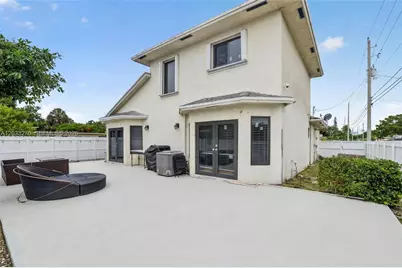 448 NW 15th Way, Fort Lauderdale, FL 33311 - Photo 33