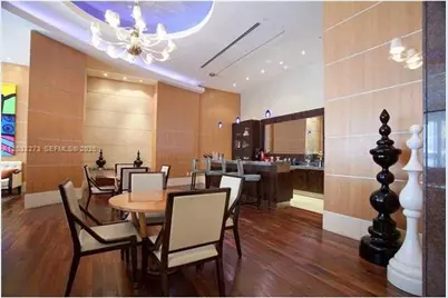 253 NE 2nd St #509, Miami, FL 33132 - Photo 3