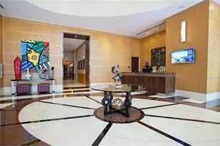 253 NE 2nd St, Miami, FL 33132 - Photo 3