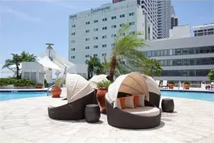 253 NE 2nd St, Miami, FL 33132 - Photo 13