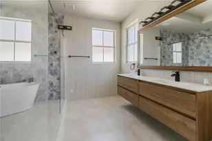 8551 NW 110th Ave, Doral, FL 33178 - Photo 25