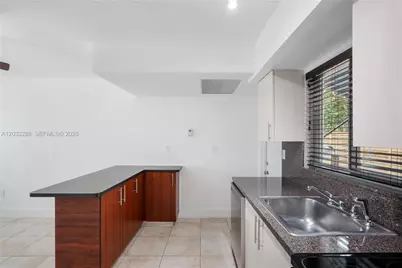 932 SW 6th St #5, Miami, FL 33130 - Photo 7