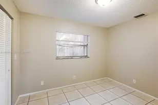 7820 SW 9th St, North Lauderdale, FL 33068 - Photo 15