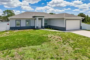 910 Richmond Ave N, Lehigh Acres, FL 33972 - Photo 7