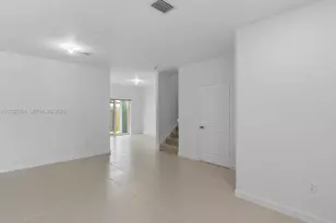 106 SW 184th Pl, Pembroke Pines, FL 33029 - Photo 13