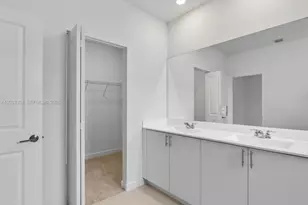 106 SW 184th Pl, Pembroke Pines, FL 33029 - Photo 25