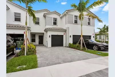 106 SW 184th Pl #106, Pembroke Pines, FL 33029 - Photo 3