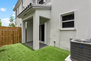 106 SW 184th Pl, Pembroke Pines, FL 33029 - Photo 19