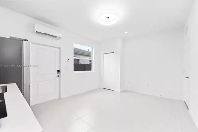 18690 SW 136th Ct #3, Miami, FL 33177 - Photo 5