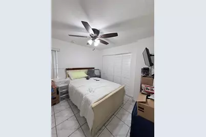 1975 W 44th Pl #401, Hialeah, FL 33012 - Photo 13