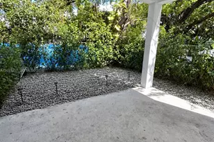 37 NW 70th St, Miami, FL 33150 - Photo 15