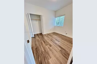 37 NW 70th St #B, Miami, FL 33150 - Photo 11